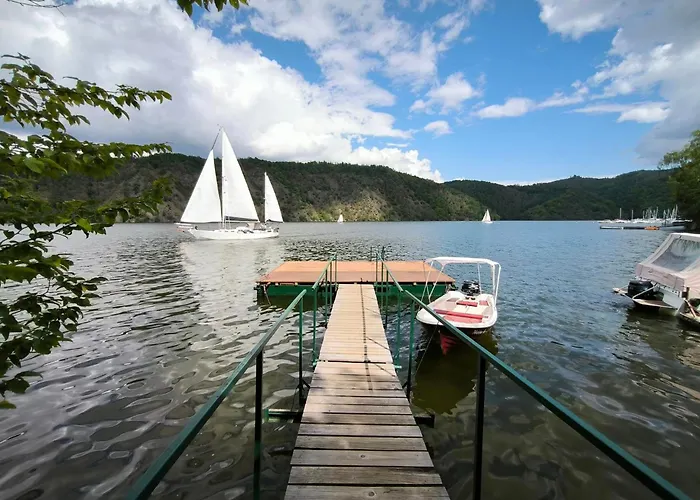 キャンプ場 Zatoka Zivohost -